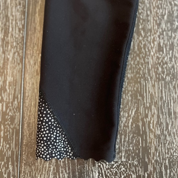 Lululemon Tight Stuff Tight II (First Release) in Black - Picture 5 of 8